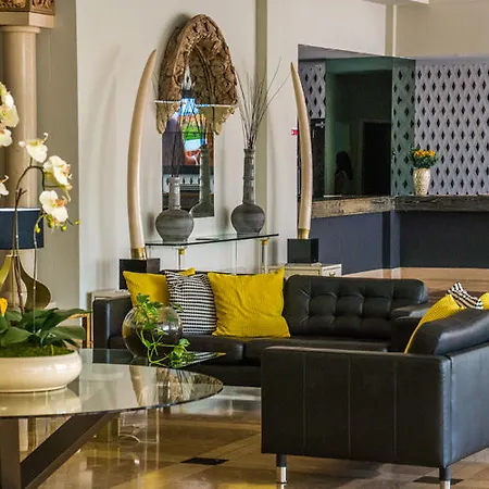 Luna Da Oura Aparthotel