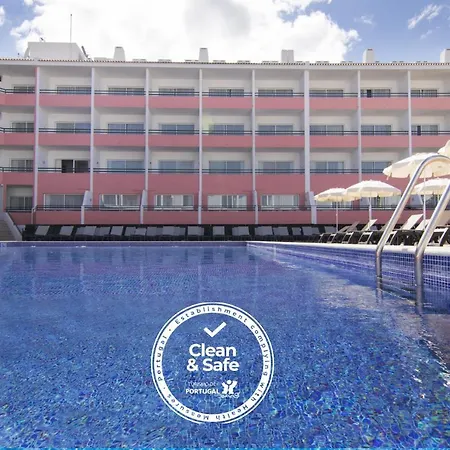 Luna Da Oura Αλμπουφέιρα