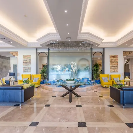 Luna Da Oura Αλμπουφέιρα