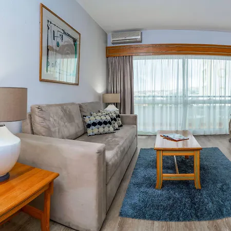 Luna Da Oura Aparthotel 4*