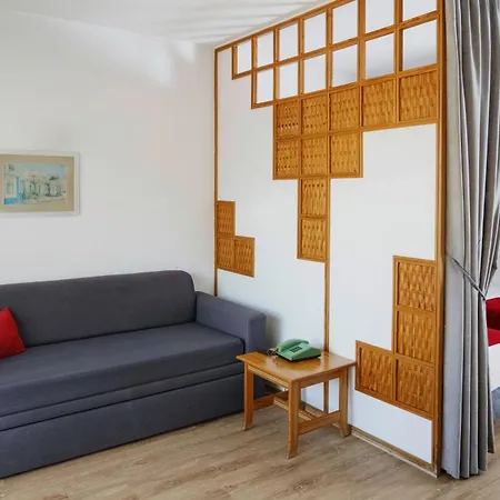 Luna Da Oura Hotel apartamentowy