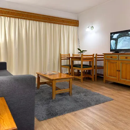 Luna Da Oura Hotel apartamentowy