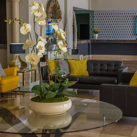 Luna Da Oura Aparthotel 4*