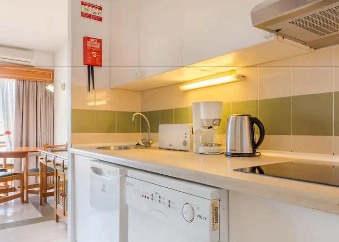 Luna Da Oura Lejlighedshotel 4*