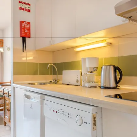 Luna Da Oura Aparthotel 4*