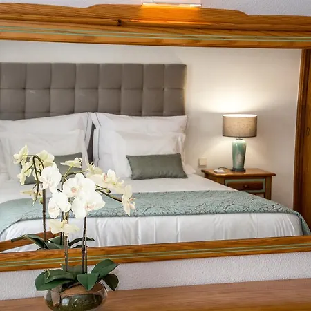 Luna Da Oura Aparthotel