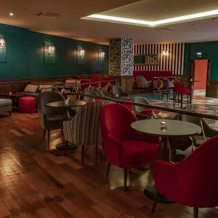 Luna Da Oura Aparthotel 4*