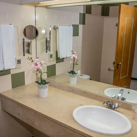 루나 다 오우라 아파트호텔 알부페이라